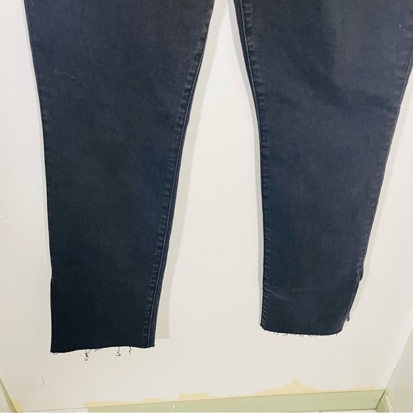 Favorite Daughter Petite Valentina Shortie Jeans in Boulder Black Size 30 - Picture 8 of 11